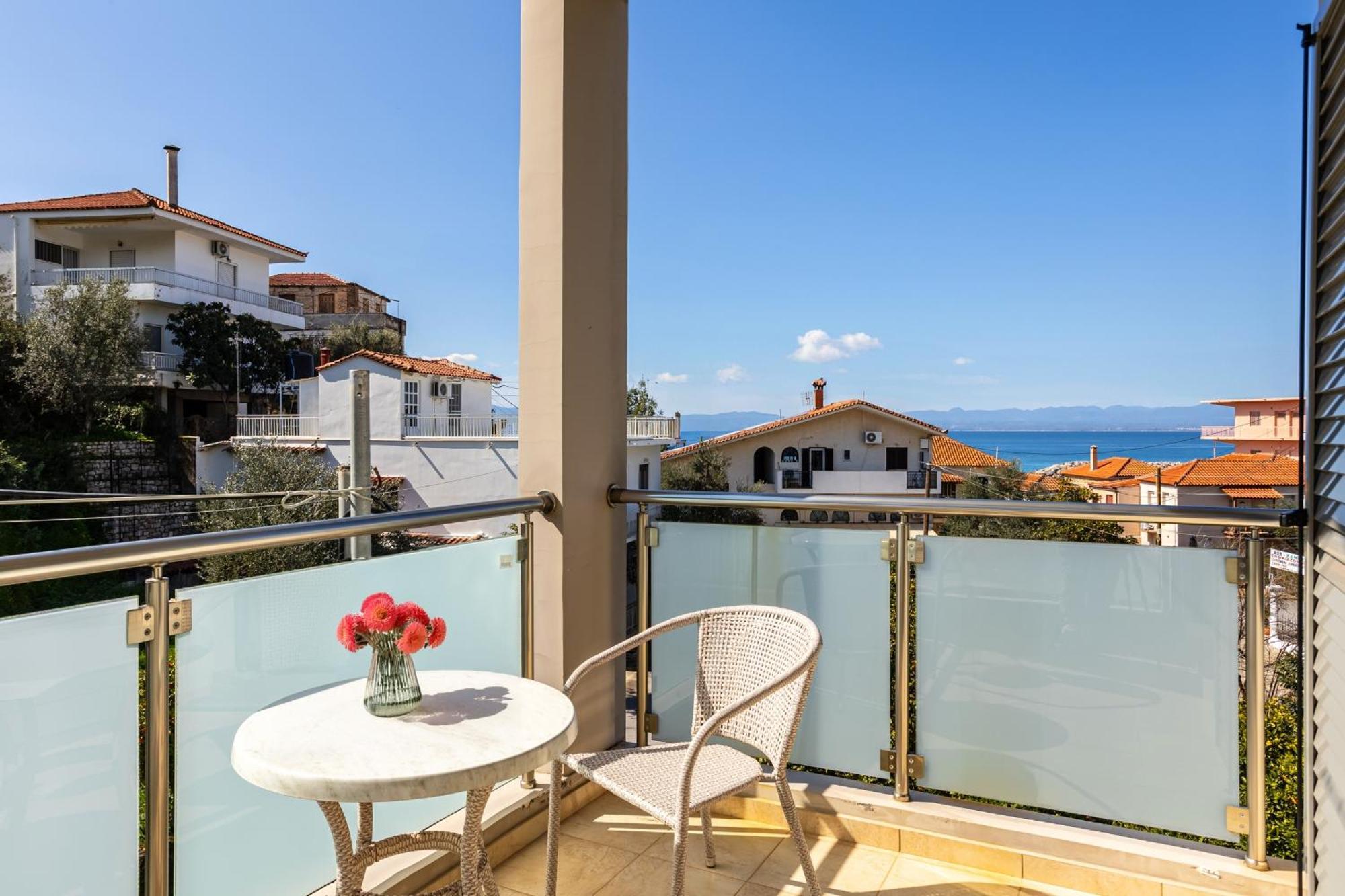 Avia Blue Maisonettes - Messinia Gulf Retreat ภายนอก รูปภาพ