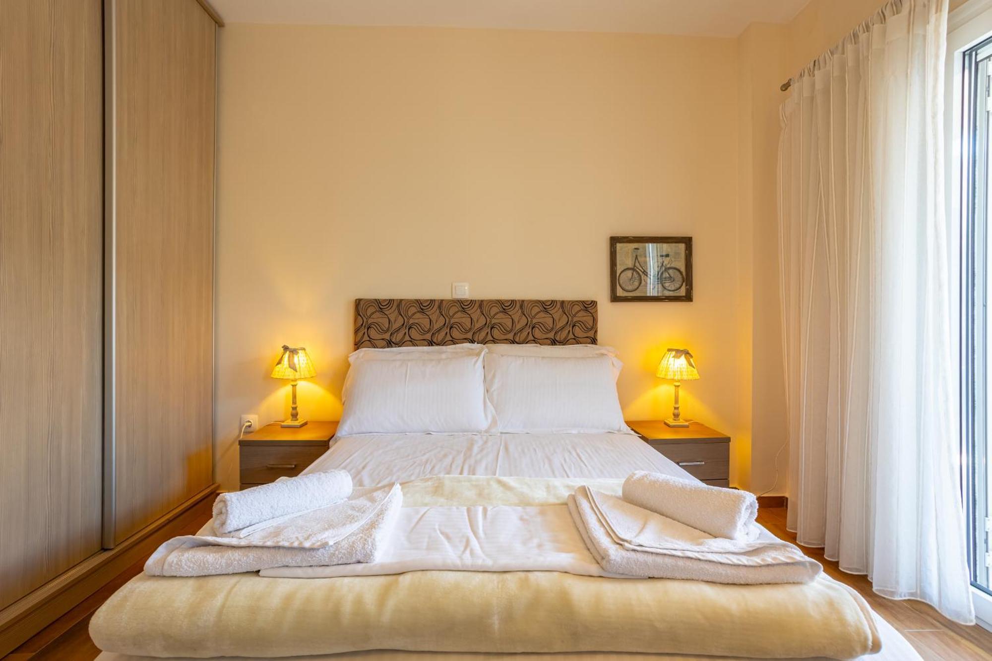 Avia Blue Maisonettes - Messinia Gulf Retreat ภายนอก รูปภาพ