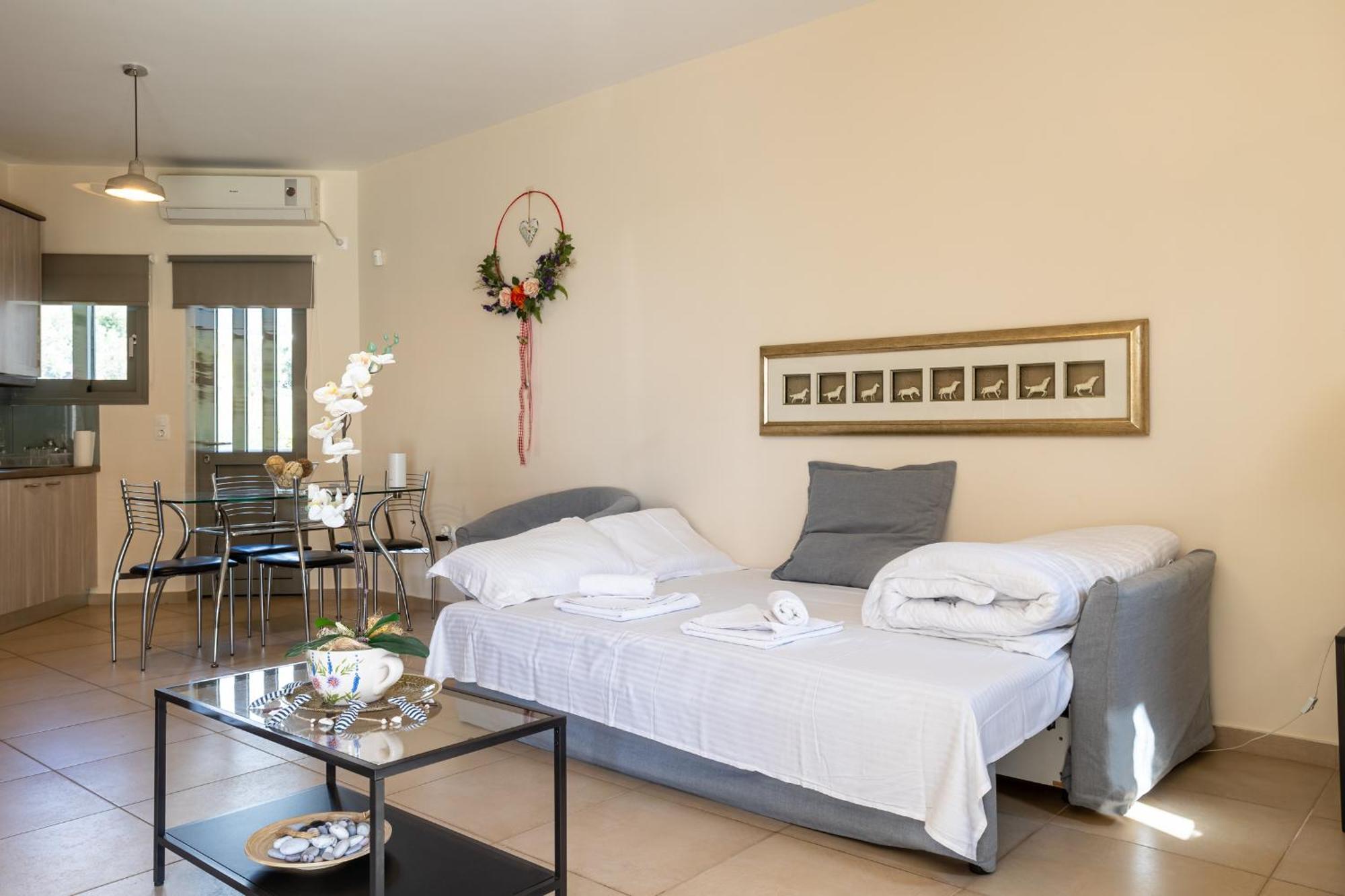 Avia Blue Maisonettes - Messinia Gulf Retreat ภายนอก รูปภาพ