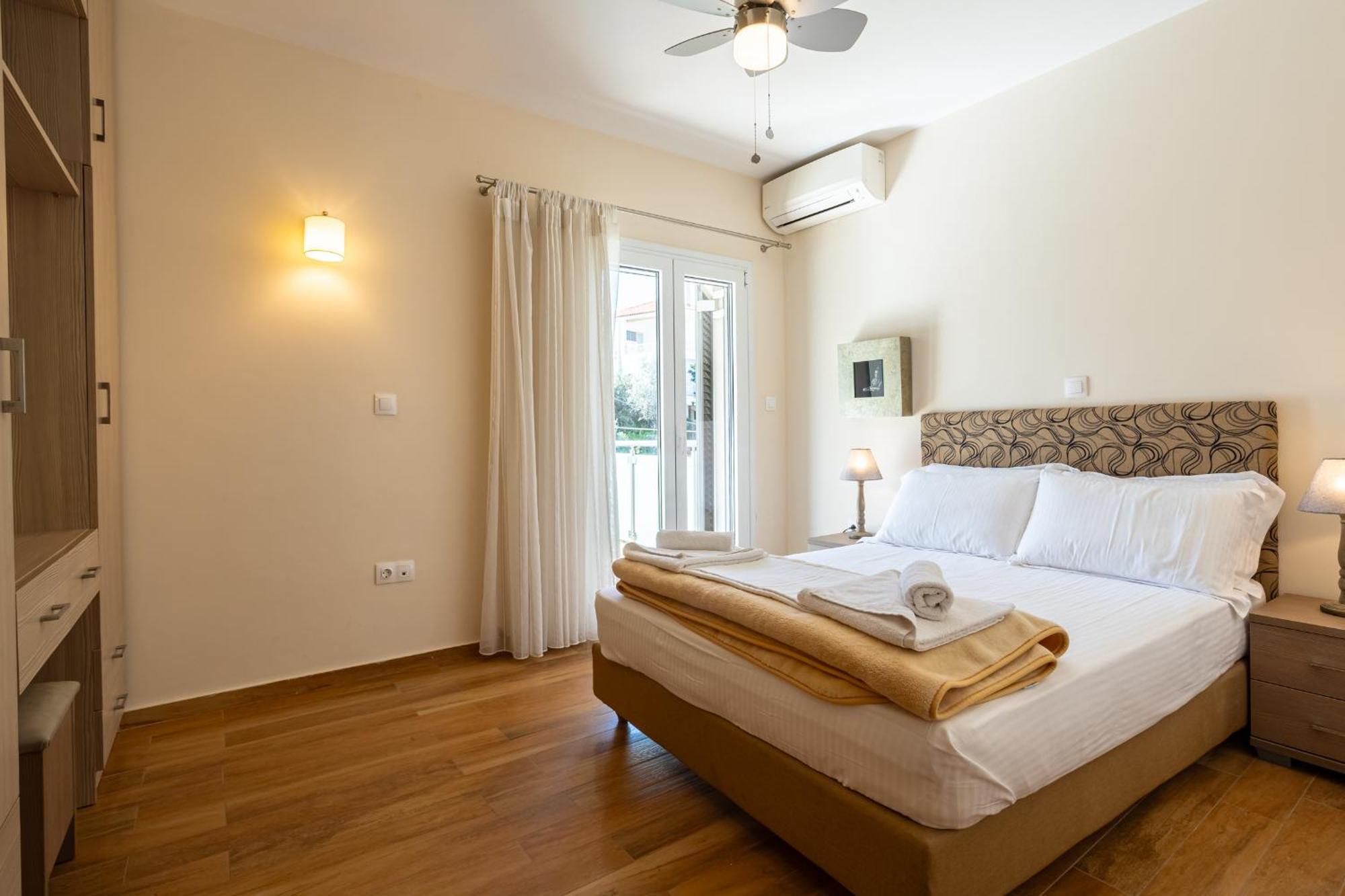 Avia Blue Maisonettes - Messinia Gulf Retreat ภายนอก รูปภาพ